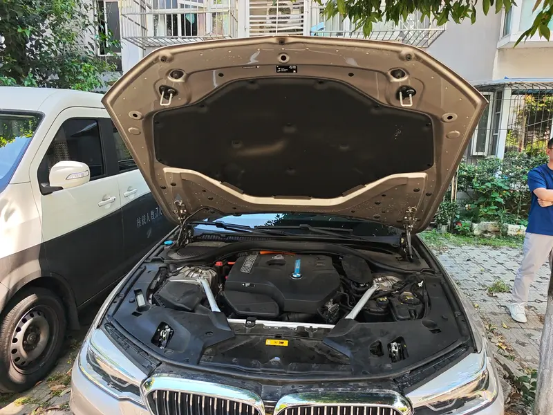 BMW 5 Series — фото 19