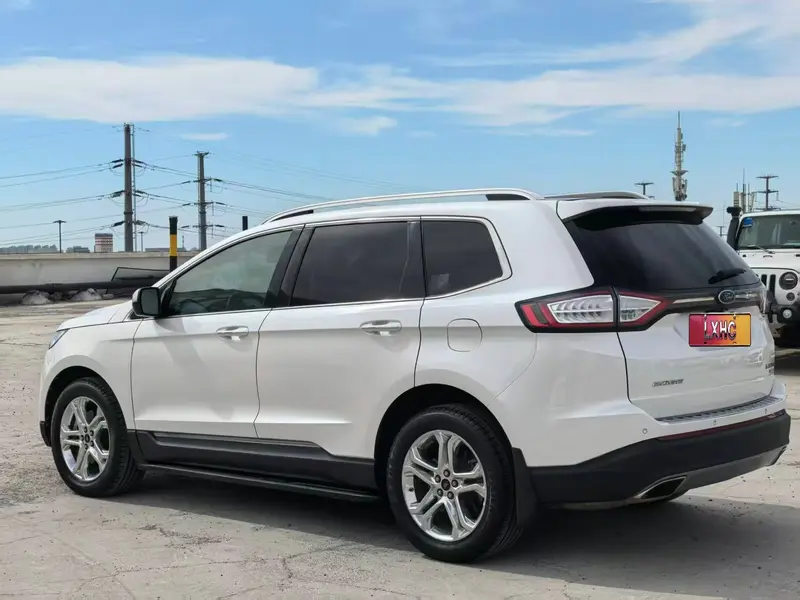 Ford Edge — фото 4