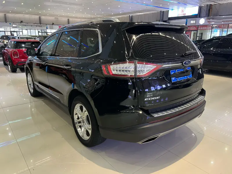 Ford Edge — фото 4