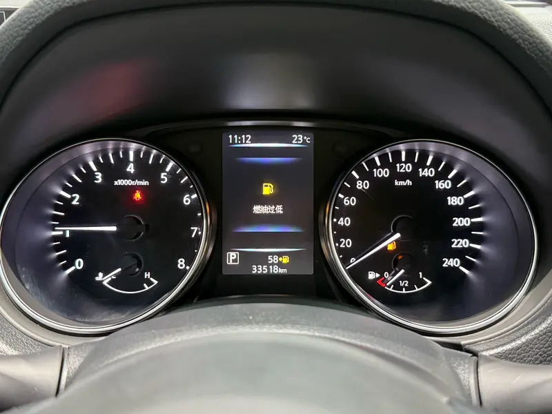 Nissan Qashqai — фото 12