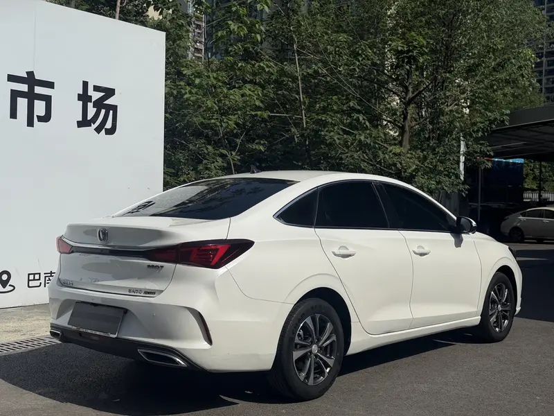 Changan Eado — фото 6