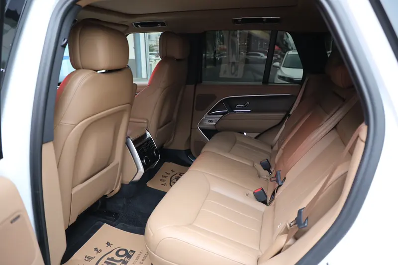 Land Rover Range Rover 3.0 L6 360PS — фото 11