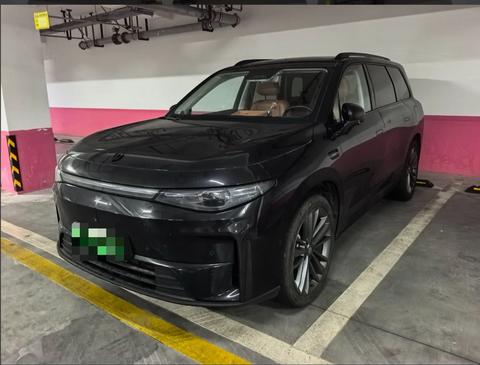 Leapmotor C16