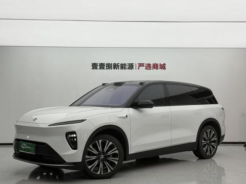Nio ES8