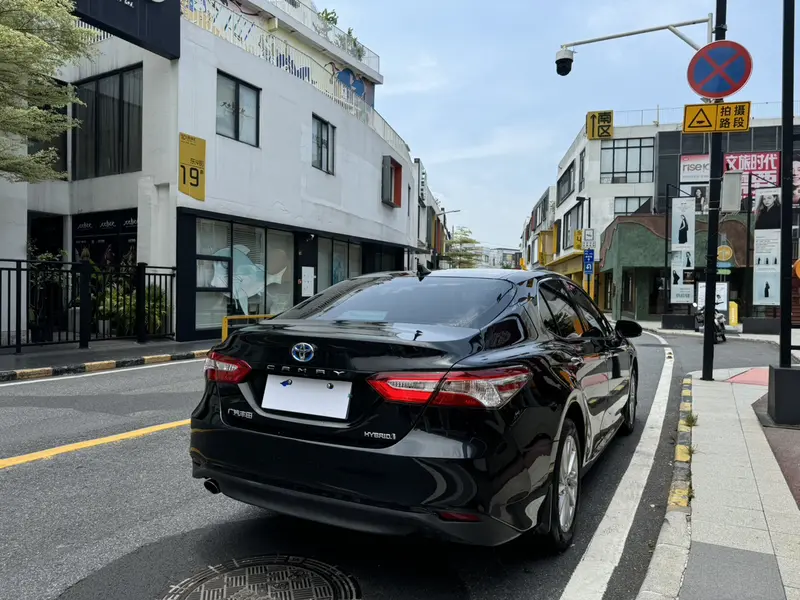 Toyota Camry 2.5 HGVP Advanced — фото 7