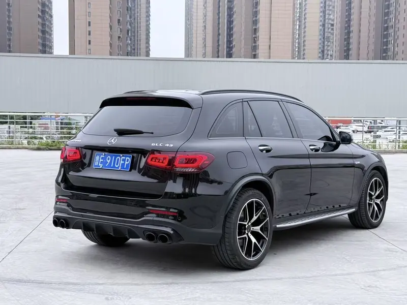 Mercedes-Benz GLC AMG — фото 7