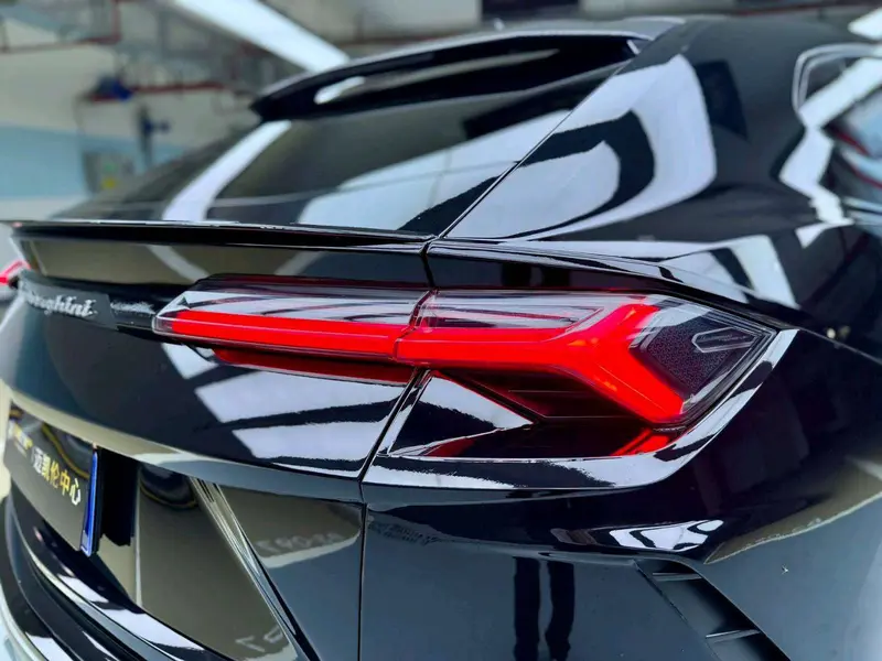 Lamborghini Urus 4.0 T AT 4 WD 5 — фото 6