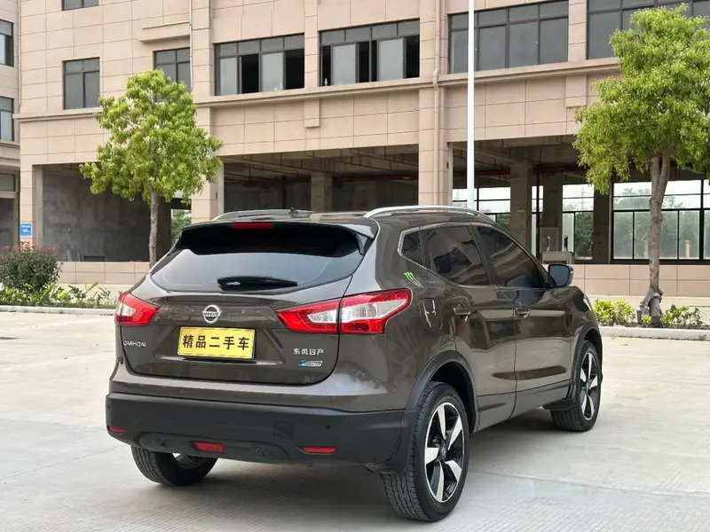 Nissan Qashqai — фото 6