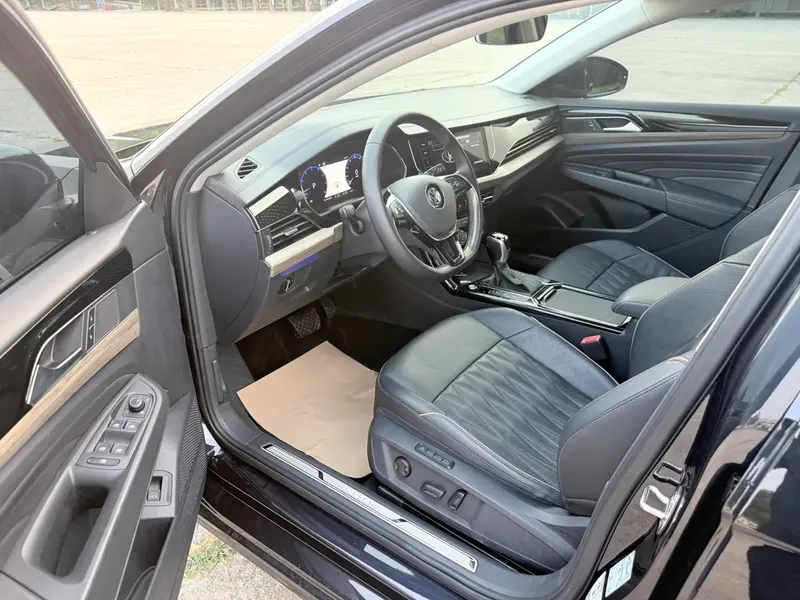 Volkswagen Passat — фото 8