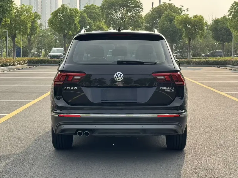 Volkswagen Tiguan L — фото 6