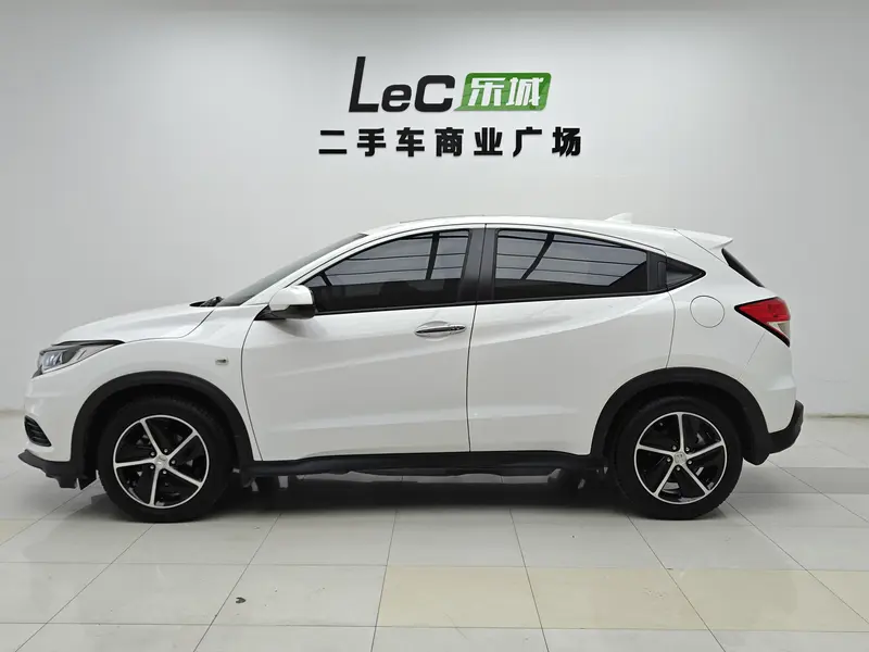 Honda Vezel 1.5 L CVT — фото 4