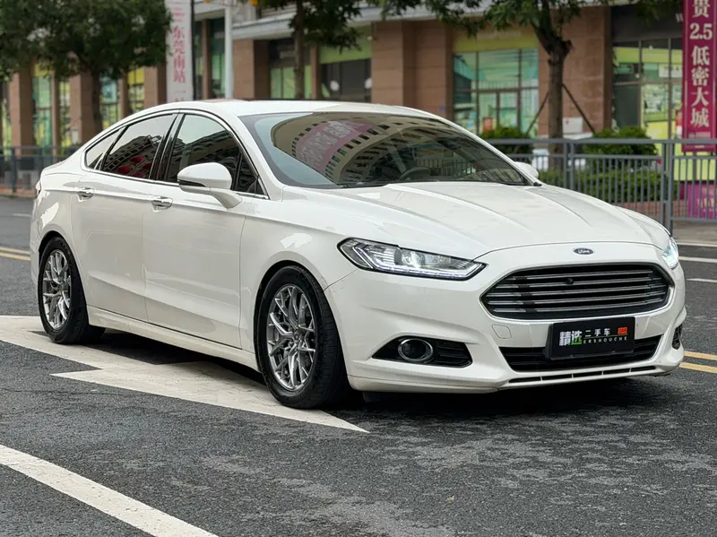Ford Mondeo — фото 3