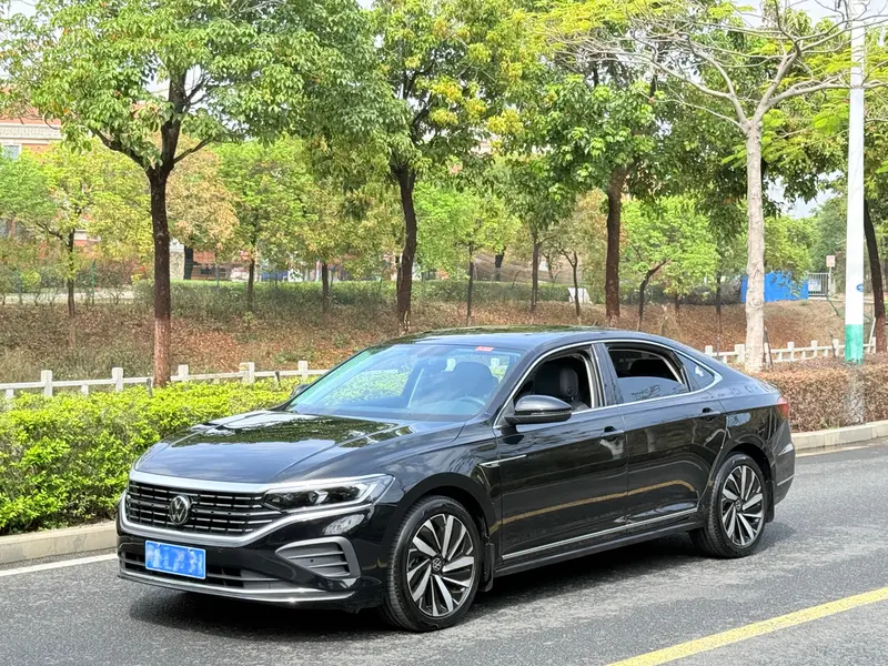 Volkswagen Passat 330 TSI Elite
