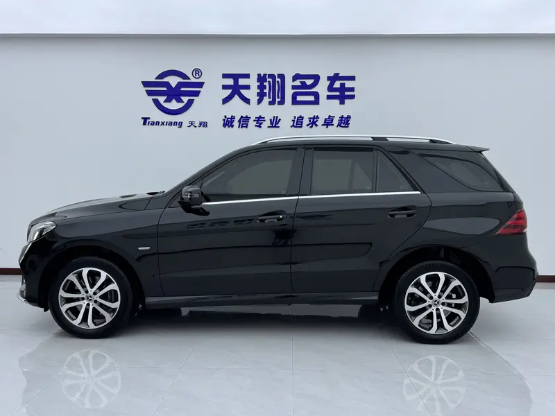 Mercedes-Benz GLE — фото 4