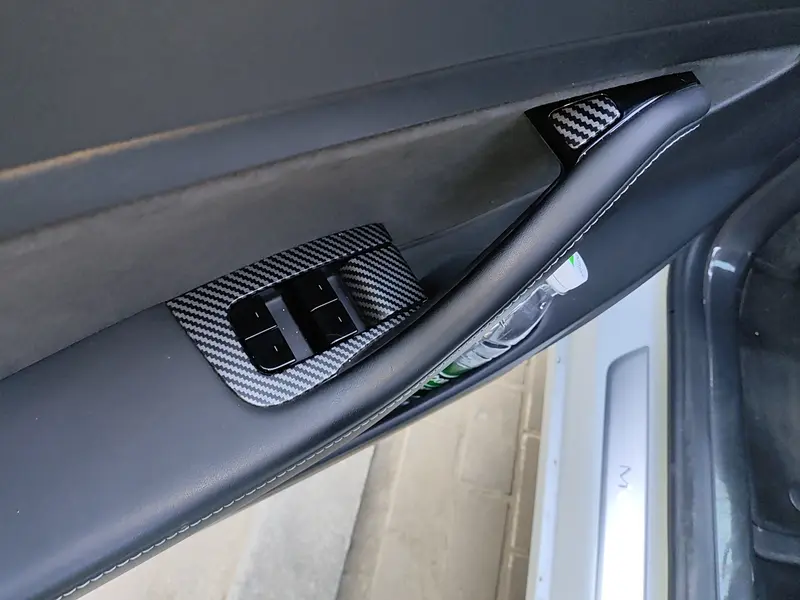 Tesla Model 3 RWD — фото 15