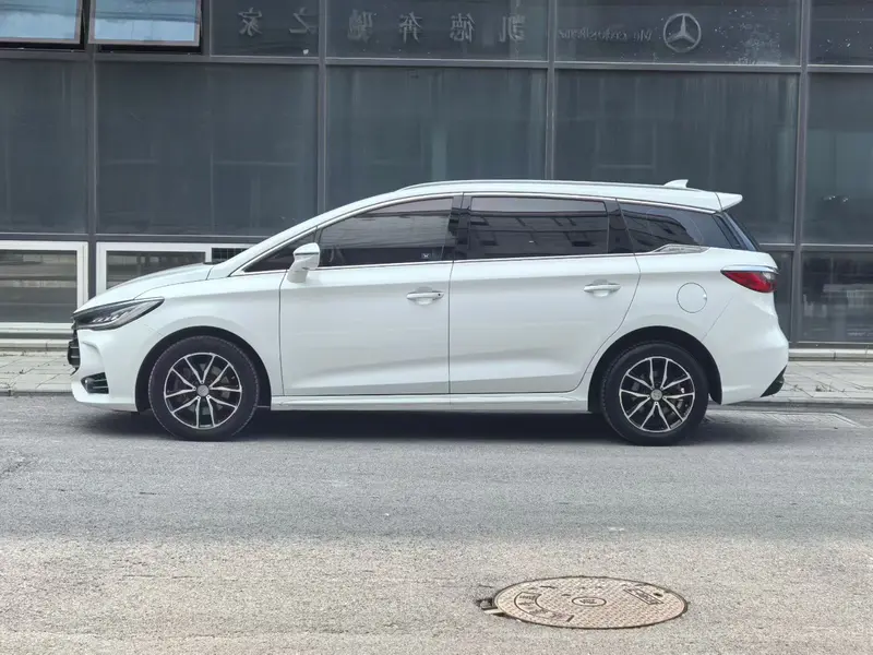 BYD Song Max — фото 3