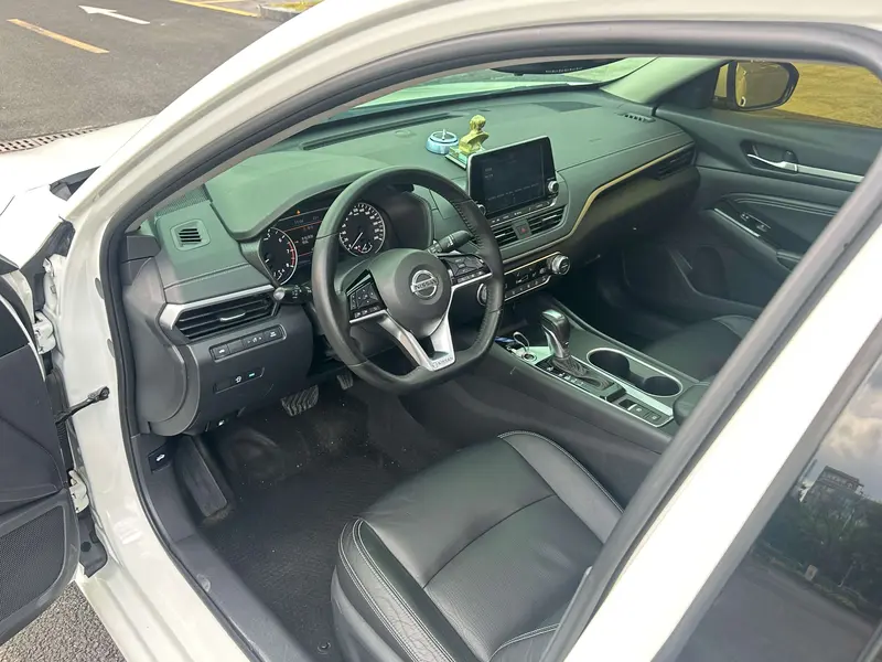 Nissan Teana 2.0 L XL Upper — фото 12