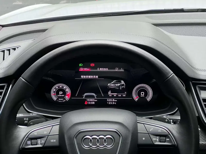Audi Q5L Sportback — фото 8
