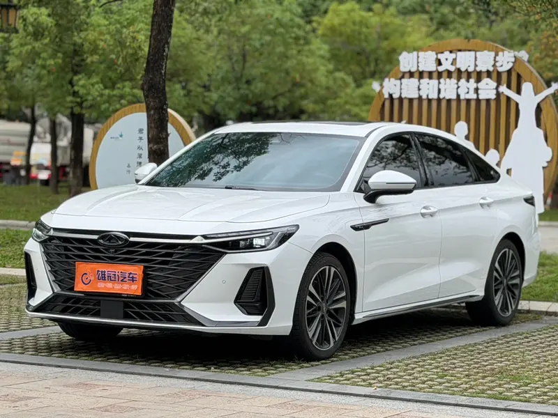 Chery Arrizo 8