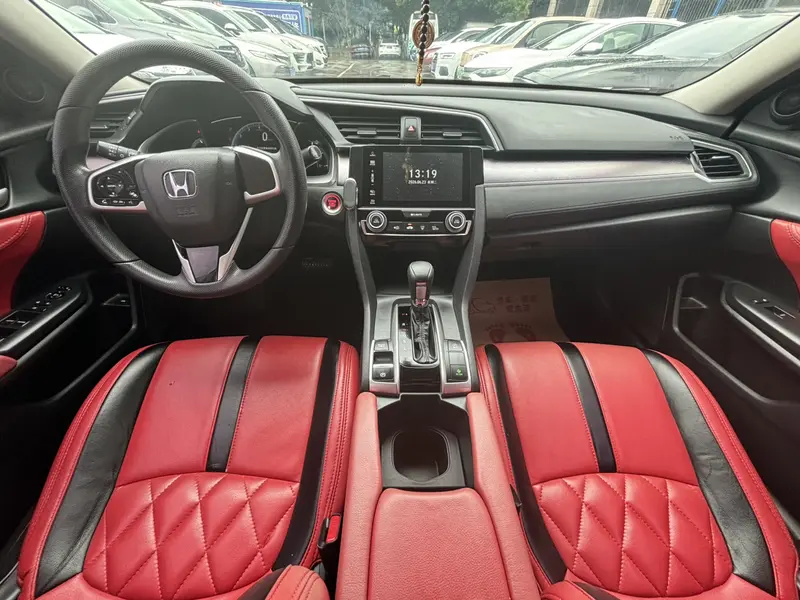 Honda Civic — фото 7