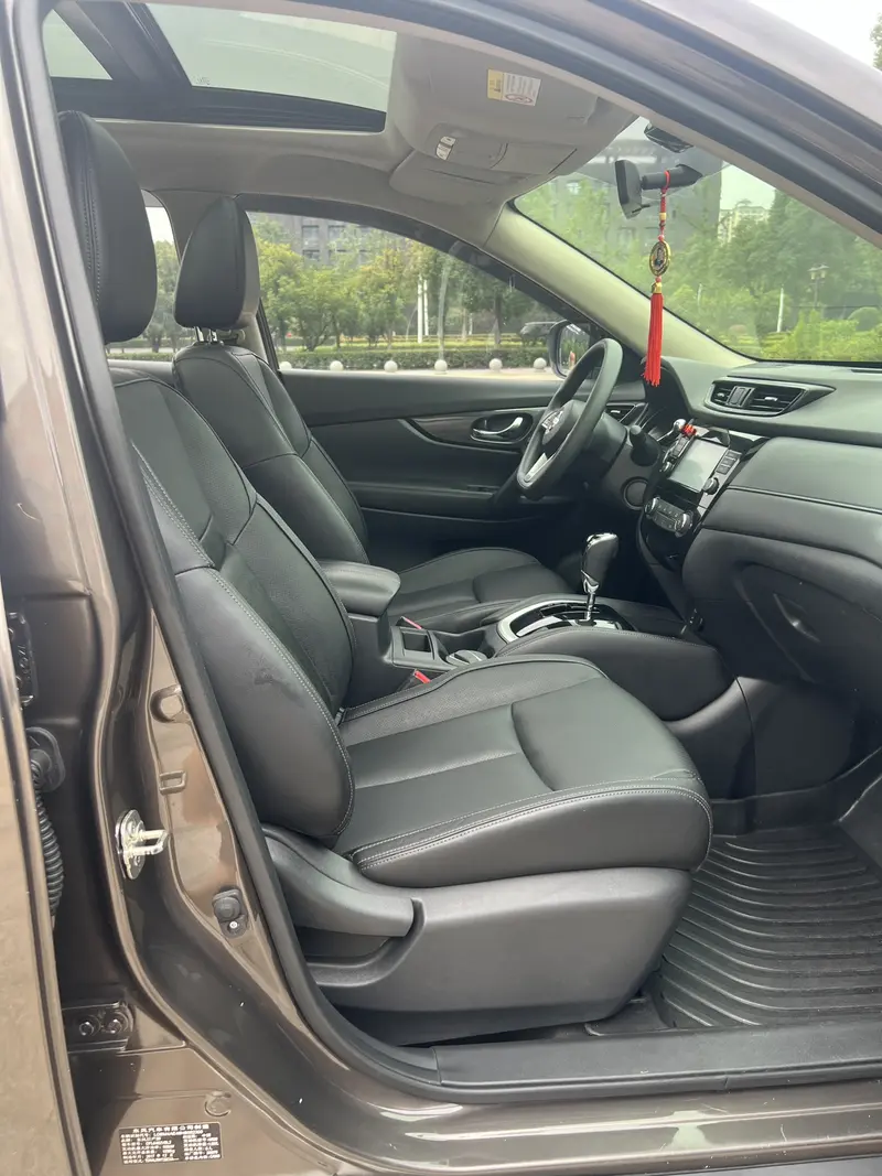 Nissan X-Trail 2.0L CVT комфорт 2WD — фото 14