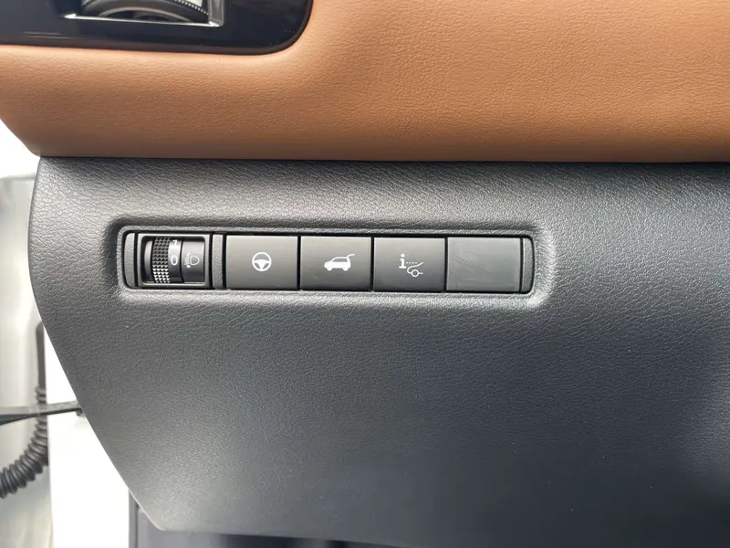 Nissan Pathfinder — фото 12