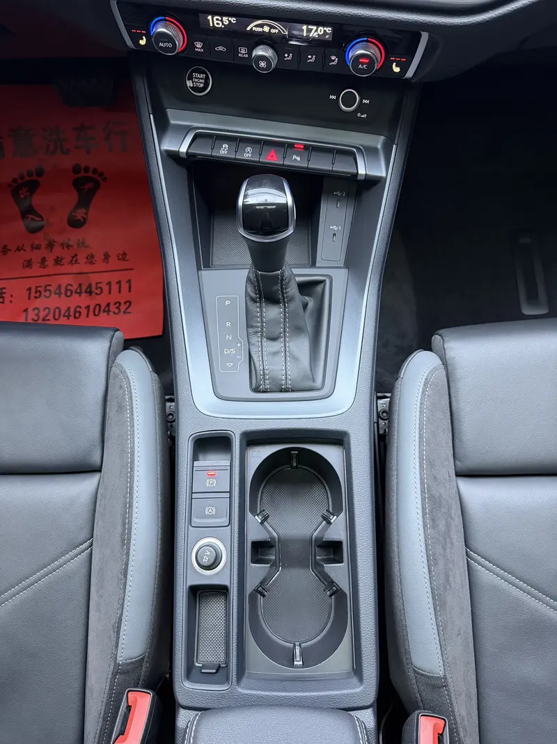 Audi Q3 Sportback — фото 15
