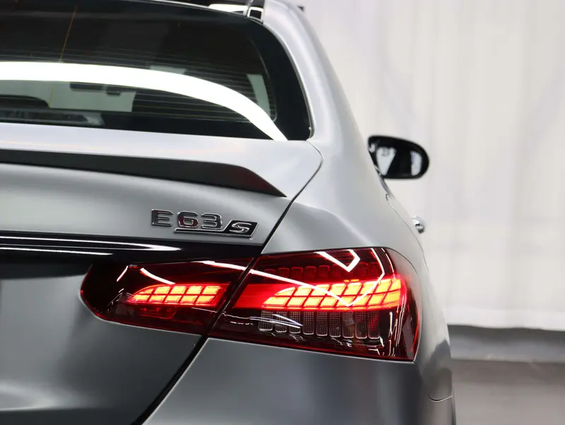 Mercedes-Benz E-Class AMG — фото 6