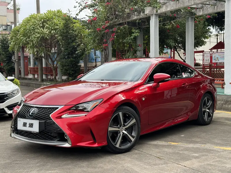 Lexus RC — фото 1