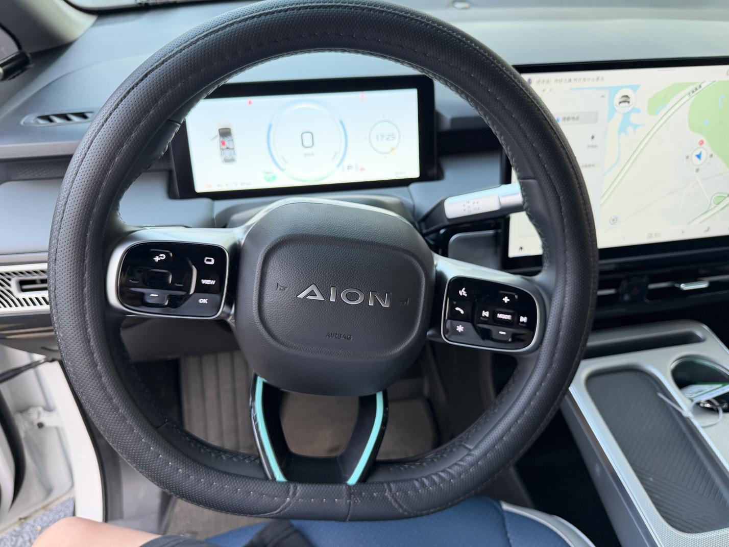 AION Y: фотография 8 из 16