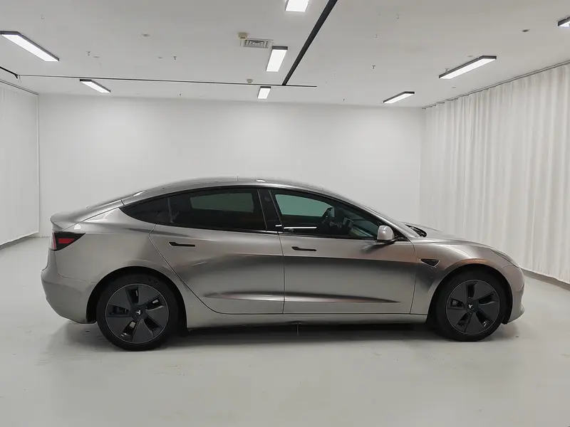 Tesla Model 3 — фото 8