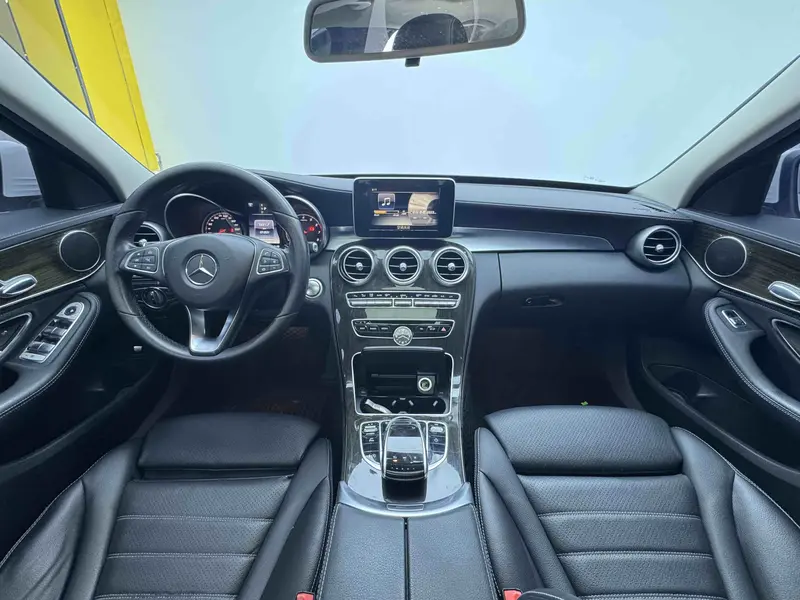 Mercedes-Benz C-Class — фото 14