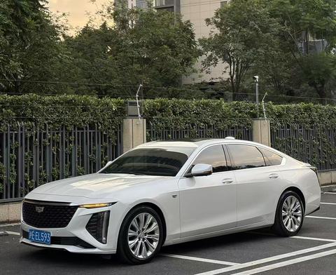 Cadillac CT6, 2023 год