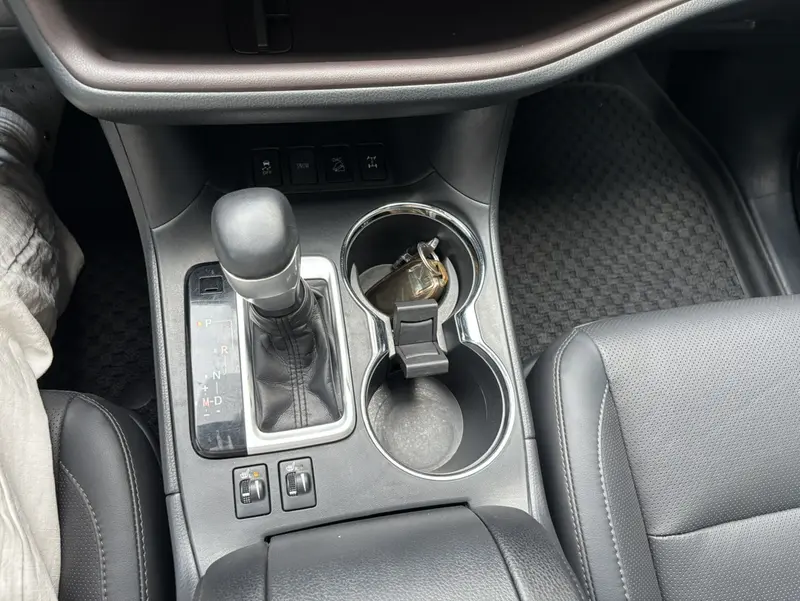 Toyota Highlander — фото 15