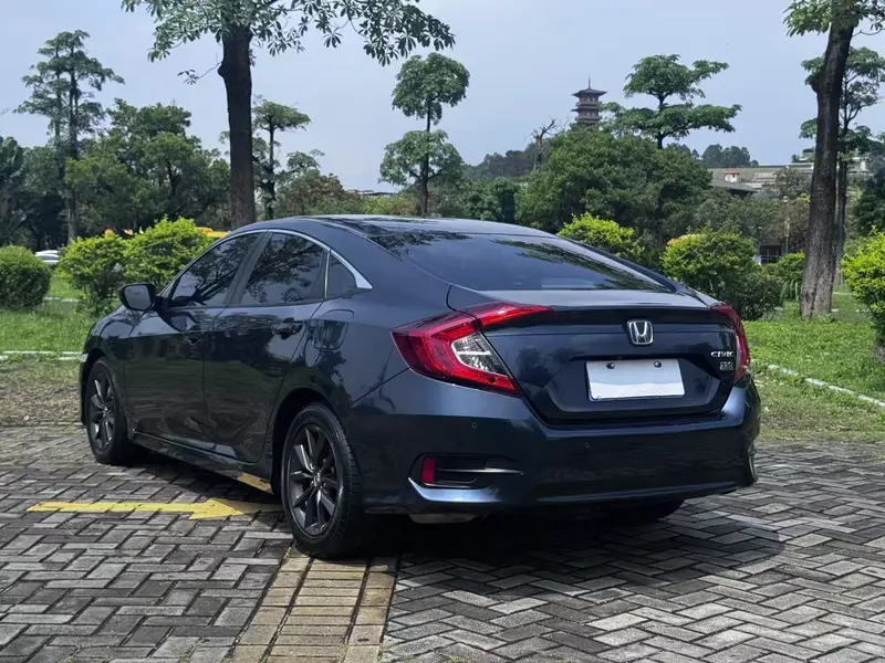 Honda Civic — фото 4