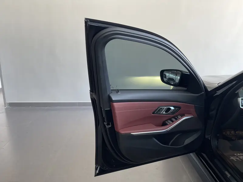 BMW i3 — фото 18
