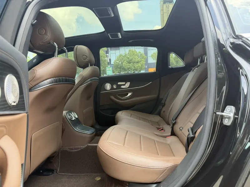 Mercedes-Benz E-Class E 300 L Luxury — фото 12
