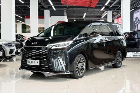 Lexus LM