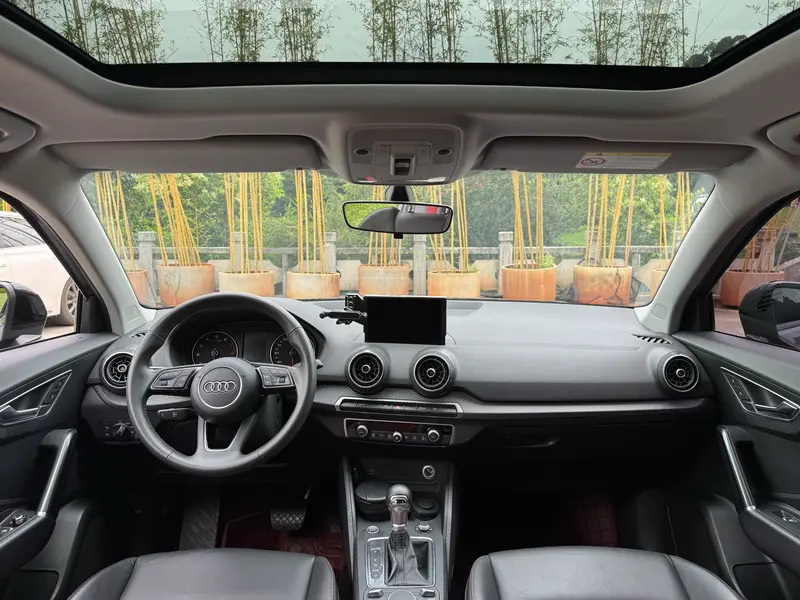 Audi Q2L 35TFSI стиль-динамик — фото 11