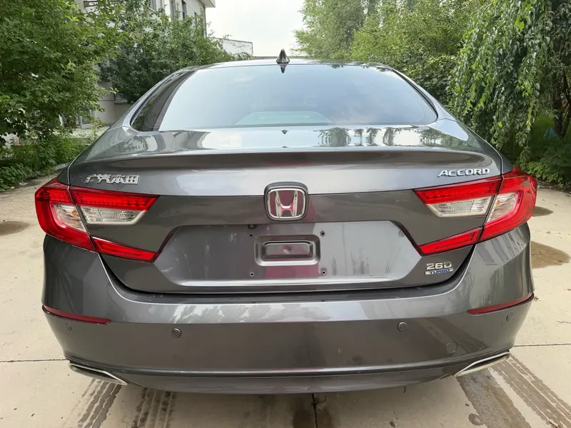 Honda Accord — фото 5
