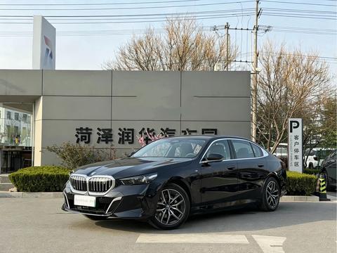 BMW i5