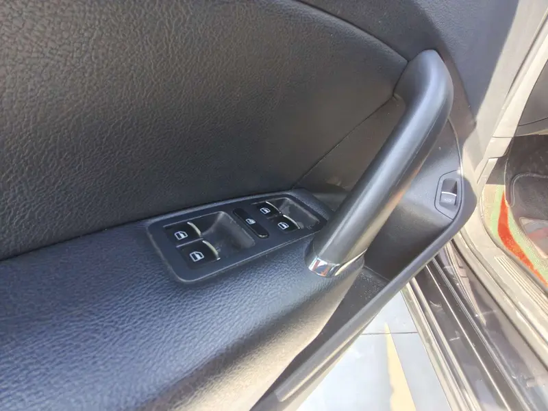 Volkswagen Passat — фото 14