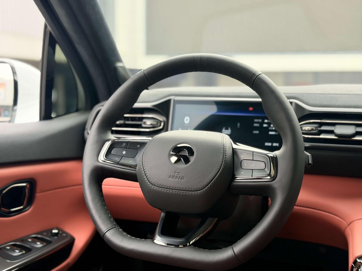 NIO EC6: фотография 20 из 26