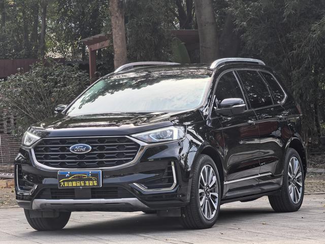 Ford Edge - фото 1