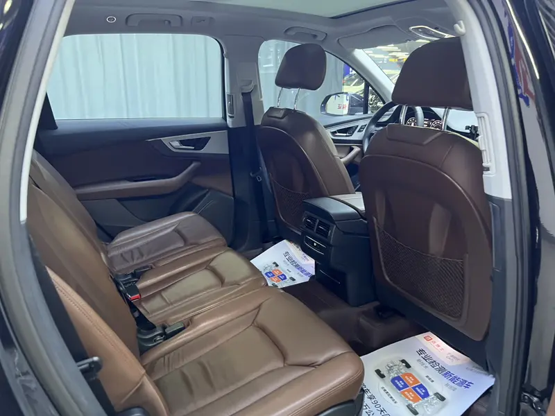 Audi Q7 40 TFSI комфорт — фото 15