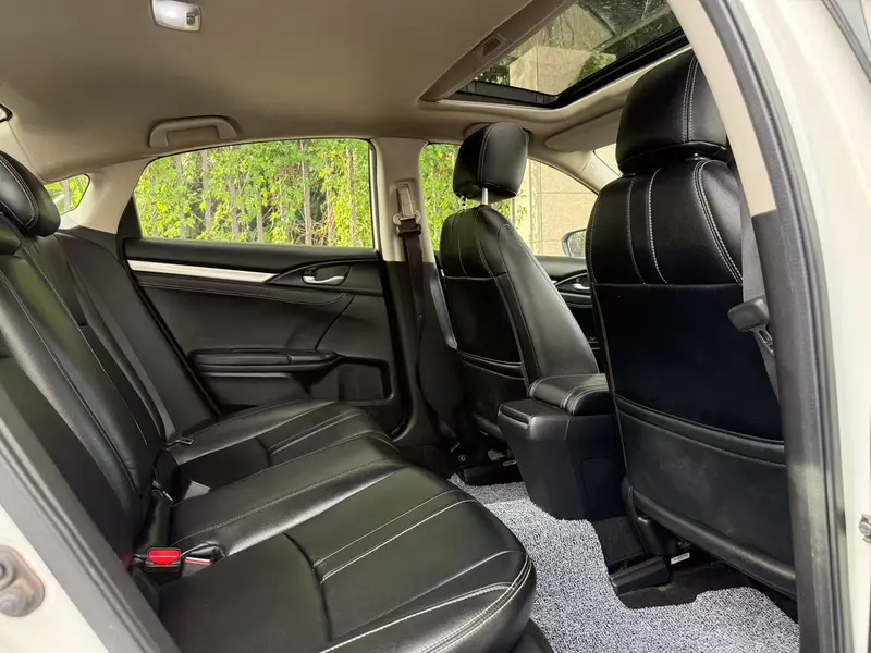 Honda Civic — фото 8