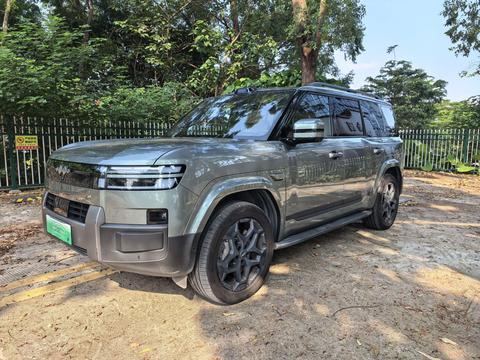 FANGCHENGBAO TAI 7 PHEV
