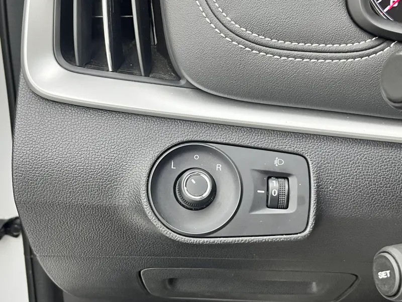 Roewe i6 Classic — фото 11