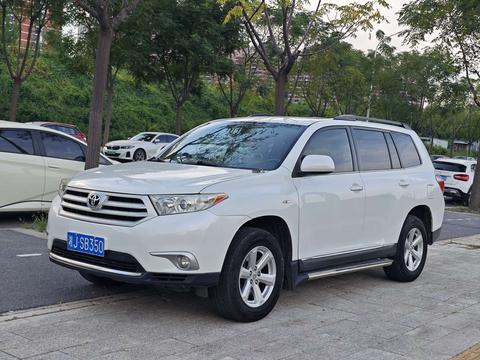 Toyota Highlander 2012 2.7L 5 мест Elite