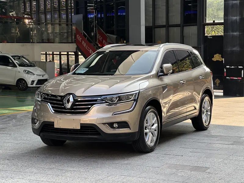 Renault 2.5 L 2 WD Premium